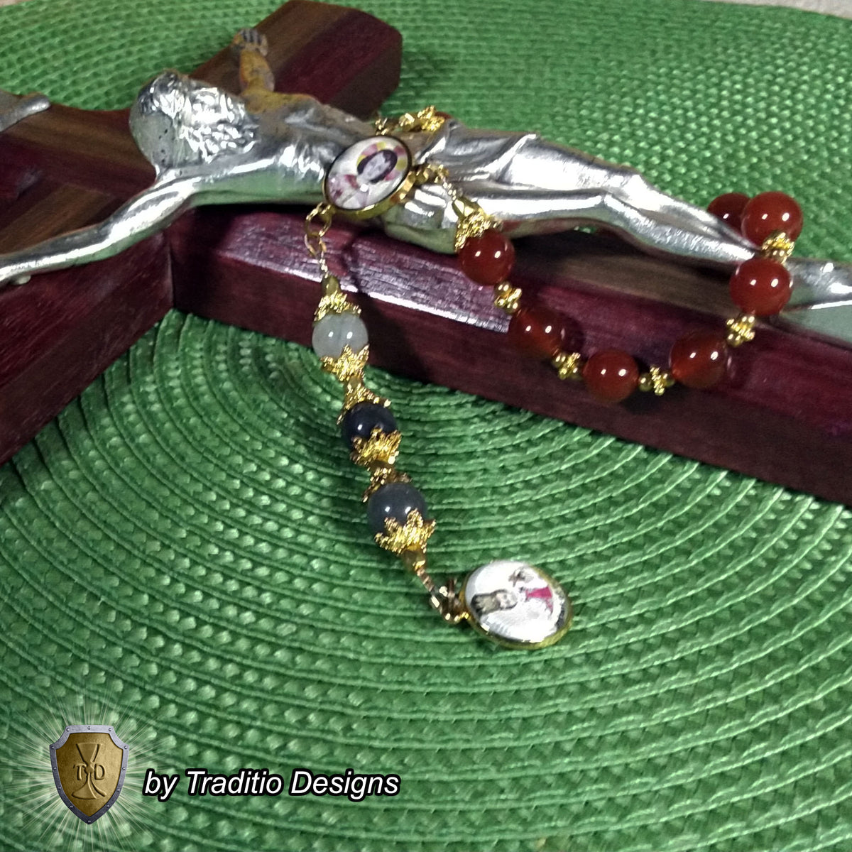 Infant of Prague Royal Limited Edition Relic Chaplet | 18K Gold Plated Eucharist Centerpiece | Carnelian & Cloudy Gray Quartz Stones | 3rd Class Relic of Christ | Includes Instruction Prayer Card