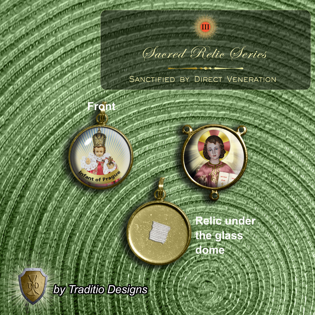Infant of Prague Royal Limited Edition Relic Chaplet | 18K Gold Plated Eucharist Centerpiece | Carnelian & Cloudy Gray Quartz Stones | 3rd Class Relic of Christ | Includes Instruction Prayer Card