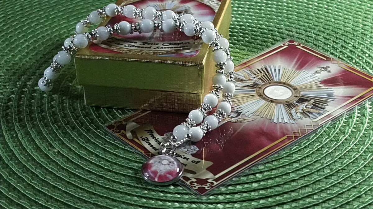 Most Blessed Sacrament Limited Edition Majestic Relic Chaplet | Healing of Mind, Body & Spirit | Alabaster Stones | 3rd Class Relic of Christ's Life & Passion | Includes Instruction Prayer Card